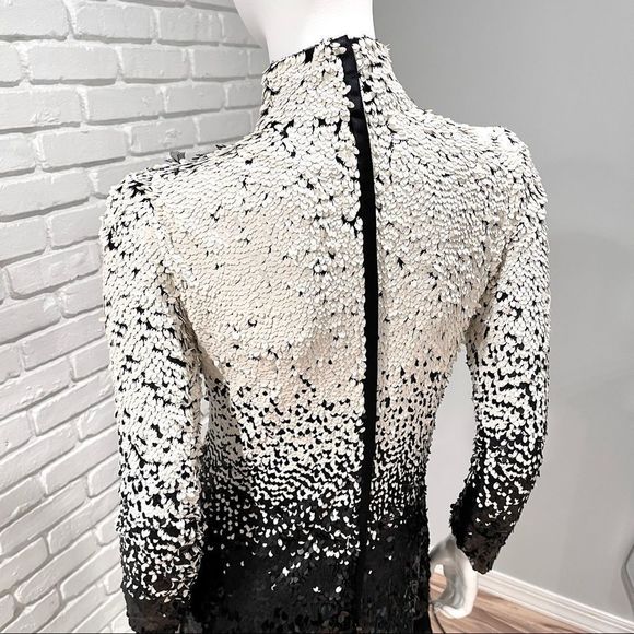 VINTAGE VALENTINO WHITE BLACK OMBRE OVAL SEQUIN SHINY GLOW BRIGHT GLAM LUXURY - Picture 16 of 17